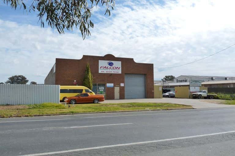 719 Drome Street East Albury NSW 2640 - Image 2