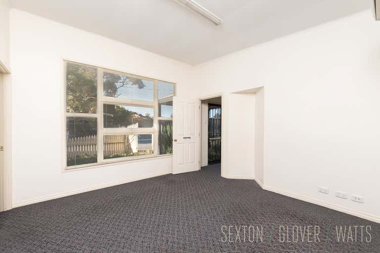 29 Princes Highway Littlehampton SA 5250 - Image 2