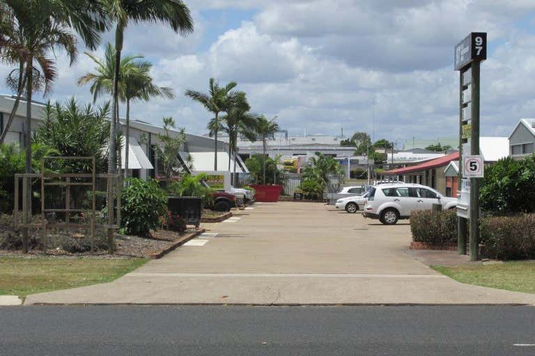 2/97 Old Maryborough Road Pialba QLD 4655 - Image 2