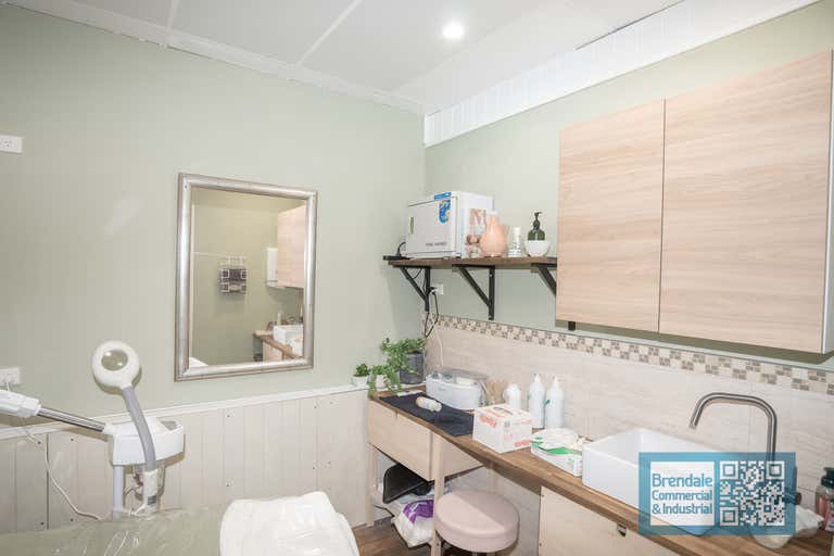 4/2 Ebert Pde Lawnton QLD 4501 - Image 3