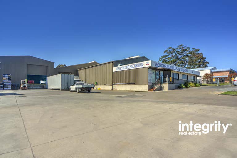 10 Norfolk Avenue South Nowra NSW 2541 - Image 1