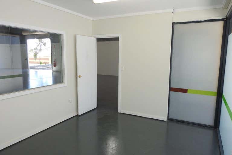 Unit 1/42 Ladner Street O'Connor WA 6163 - Image 4