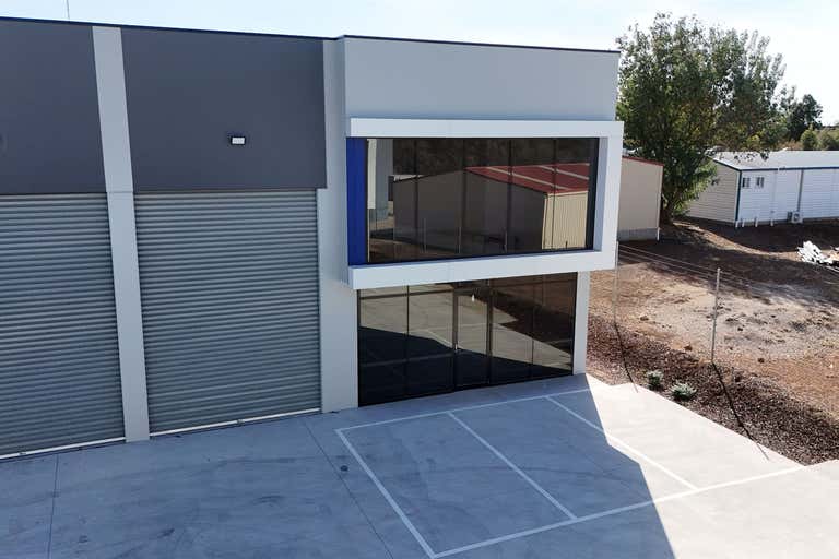 1-7, 22 Linmax Court Point Cook VIC 3030 - Image 3