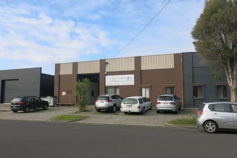 17 Hewitt Street Cheltenham VIC 3192 - Image 2