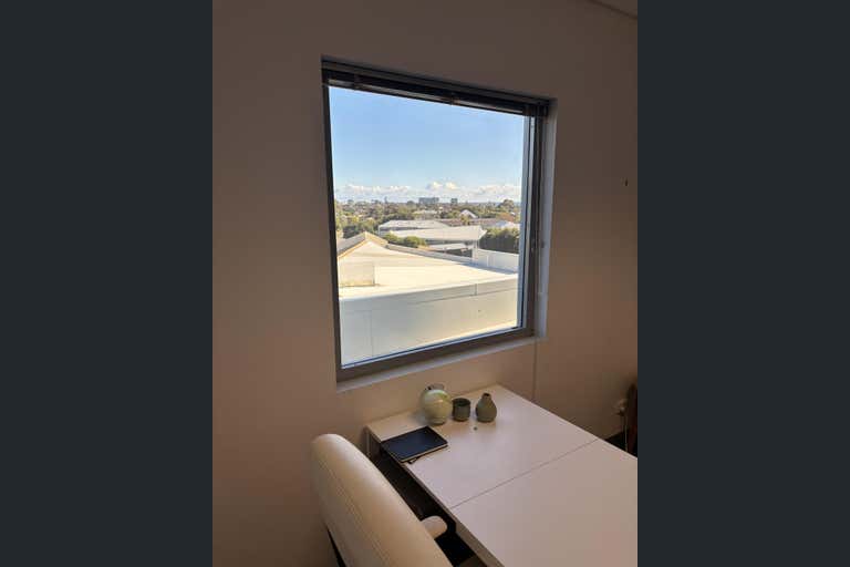 4/166 Brighton Road Scarborough WA 6019 - Image 1