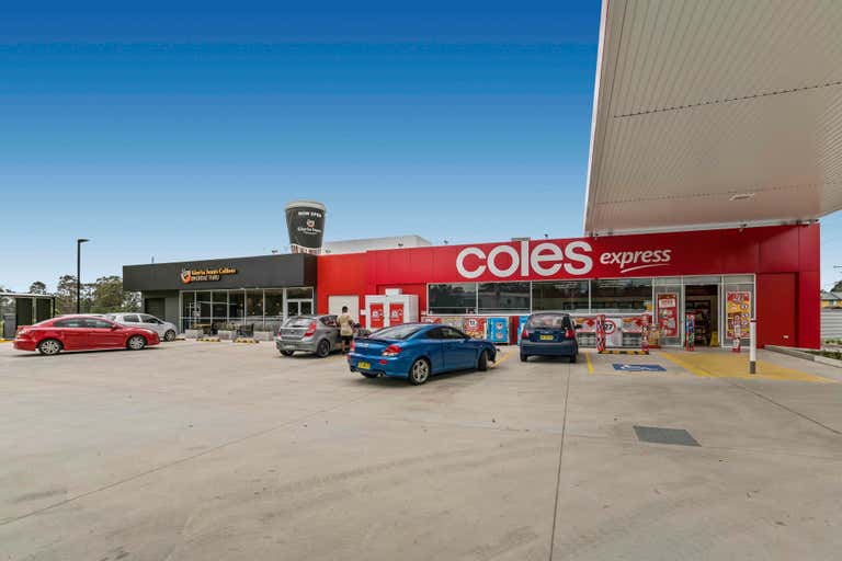 Coles Express & Gloria Jeans, 72 Bells Line of Road North Richmond NSW 2754 - Image 2