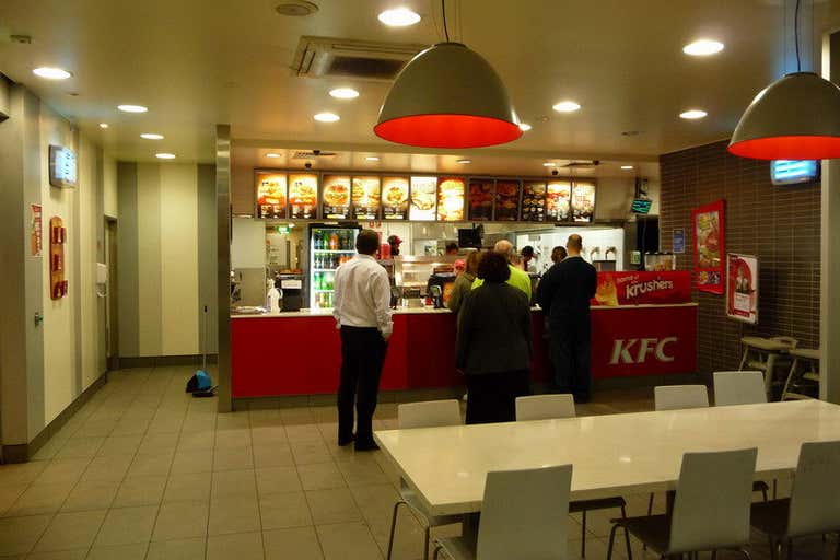 KFC, Shop 5, 680 Boronia Rd (Cnr Mountain Hwy & Wantirna Rd) Wantirna VIC 3152 - Image 3