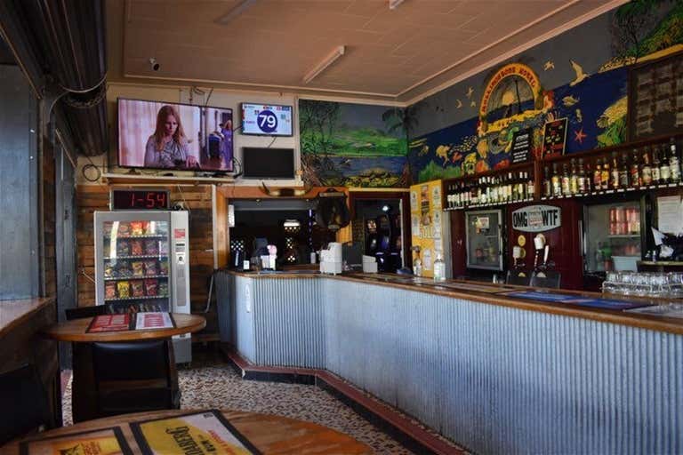 Rollingstone Hotel, 44040 Bruce Highway Rollingstone QLD 4816 - Image 4