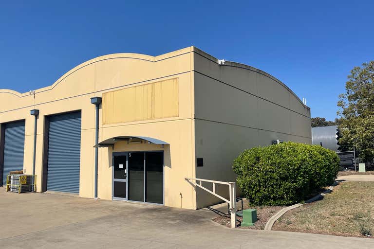 5/17 Hawker Road Tamworth NSW 2340 - Image 2