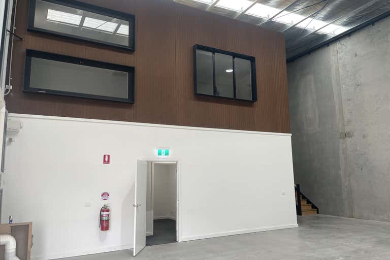 10/46 Aylesbury  Drive Altona VIC 3018 - Image 4