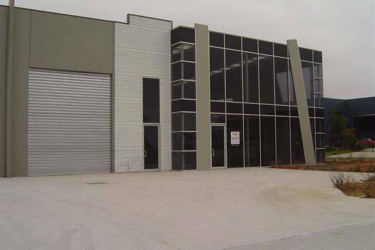 Unit 2, 15 Lillee Crescent Tullamarine VIC 3043 - Image 1