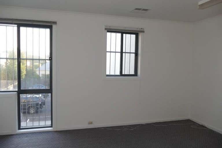 Suite 1, 1st Floor, 253 Hampton Street Hampton VIC 3188 - Image 4
