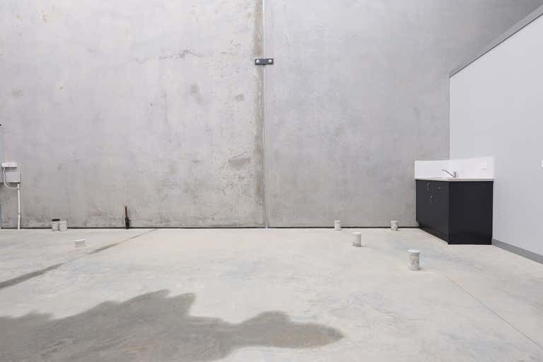 6/2 Red Fields Road Moss Vale NSW 2577 - Image 3