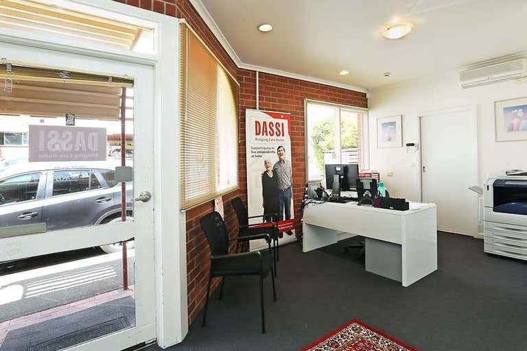 Unit 2, 142 Little Ryrie Street Geelong VIC 3220 - Image 4