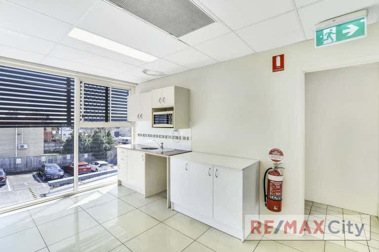 36 Tenby Street Mount Gravatt QLD 4122 - Image 4