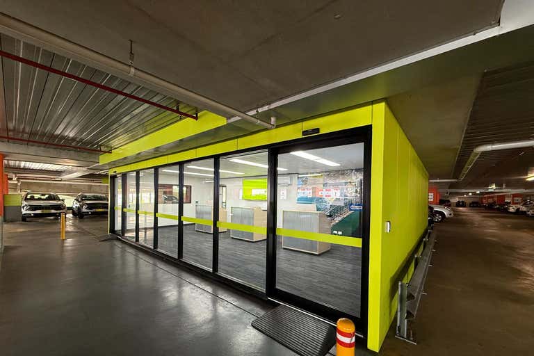 Prime 85sqm Airport-Adjacent Office & Car Wash Facility - Image 1