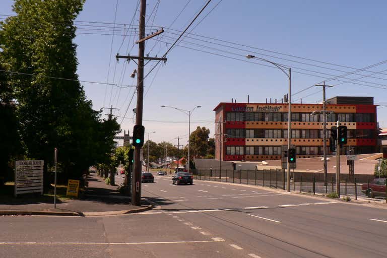 Morgan House, 240  Latrobe Terrace Geelong West VIC 3218 - Image 4