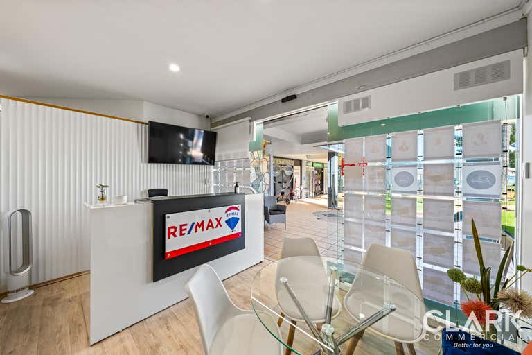 3/110 Monaco Street Broadbeach Waters QLD 4218 - Image 3