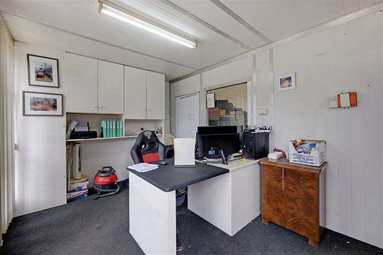 9A/3 Scoresby Road Bayswater VIC 3153 - Image 4