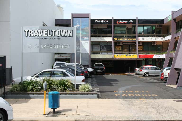 Travel Town, 10/21 Lake Street "Travel Town" Cairns City QLD 4870 - Image 1