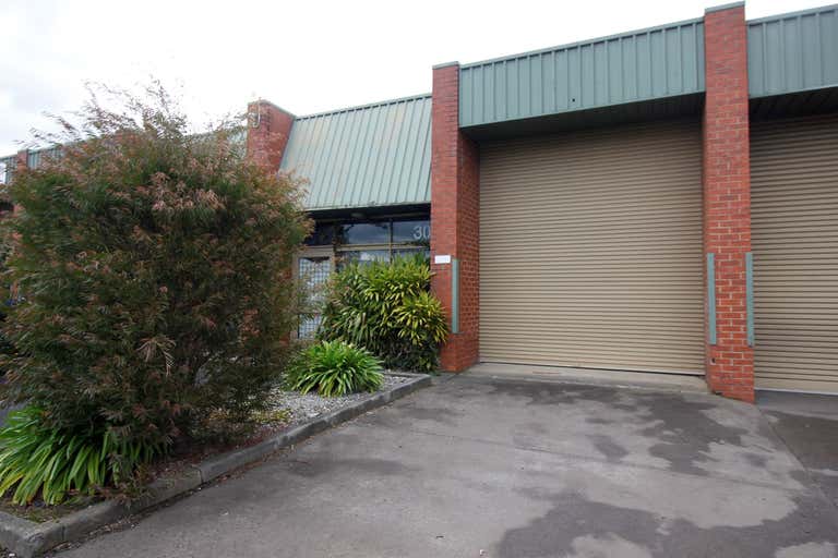 30/16 Macquarie Place Boronia VIC 3155 - Image 1