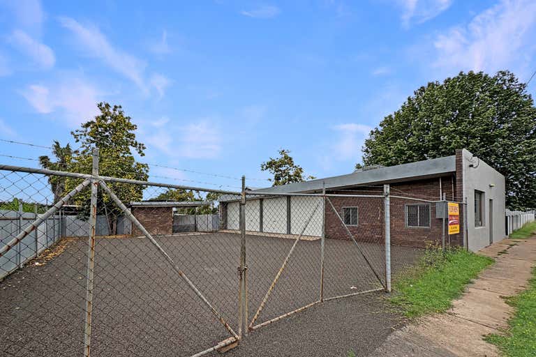 15 Rosemary Street Gunnedah NSW 2380 - Image 2