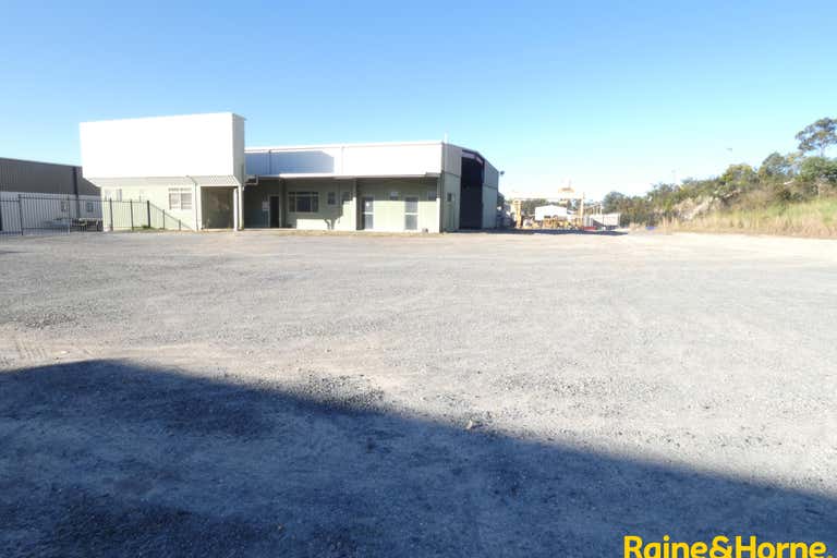Yard + Building Area, 11 Orontes Close Sancrox NSW 2446 - Image 1