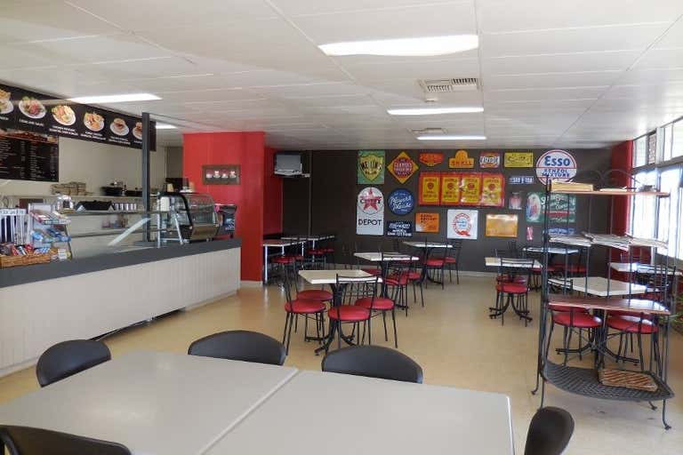 ZANNAS Cafe & Takeaway, 347 Taylor Street Wilsonton QLD 4350 - Image 4