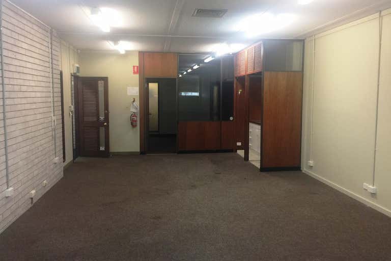 Suite 6, 137 Sutton Street Redcliffe QLD 4020 - Image 3