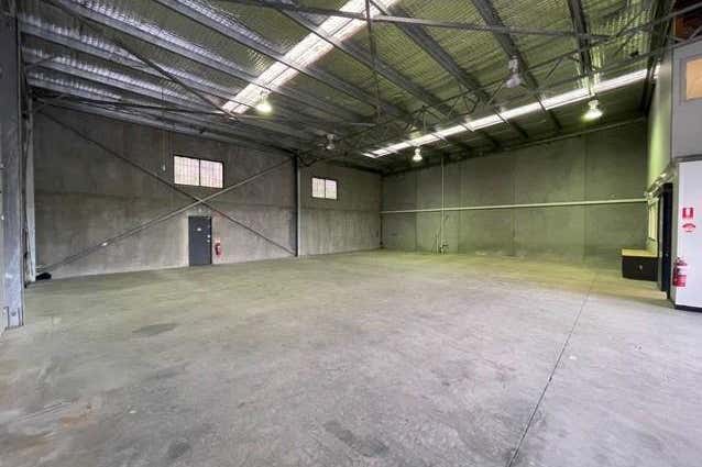 Unit 1, 16 Enterprise Close West Gosford NSW 2250 - Image 3