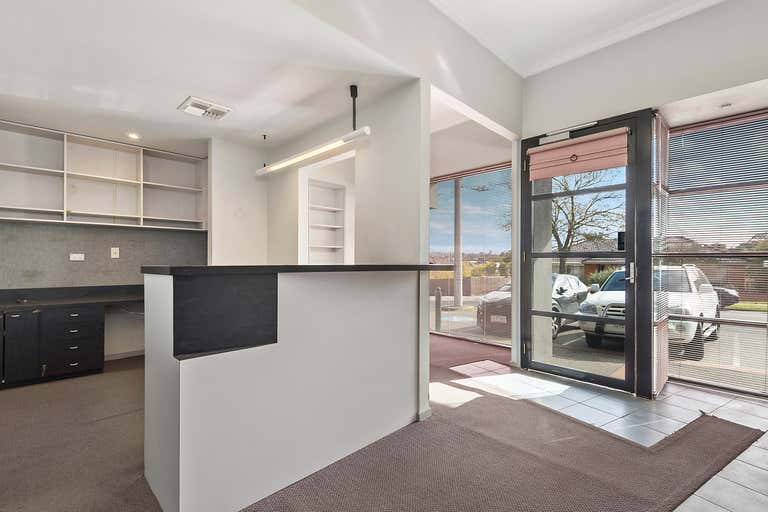 94 St James Road Heidelberg VIC 3084 - Image 3