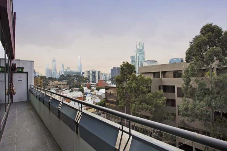 31/150 Albert Road South Melbourne VIC 3205 - Image 2