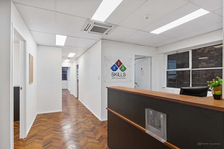 FF Suite 1, 158 Margaret Street Toowoomba City QLD 4350 - Image 2