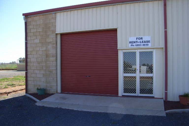 2/24 Saleyards Rd Parkes NSW 2870 - Image 2