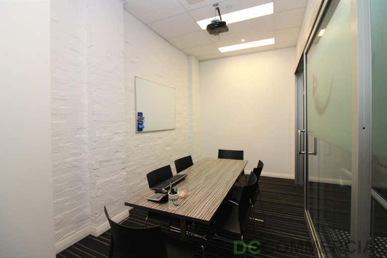 Suite B/420-422 Ruthven Street Toowoomba City QLD 4350 - Image 2