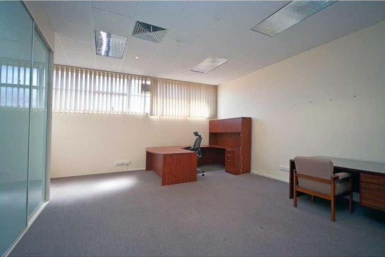 Unit 3/118 Halifax Street Adelaide SA 5000 - Image 2