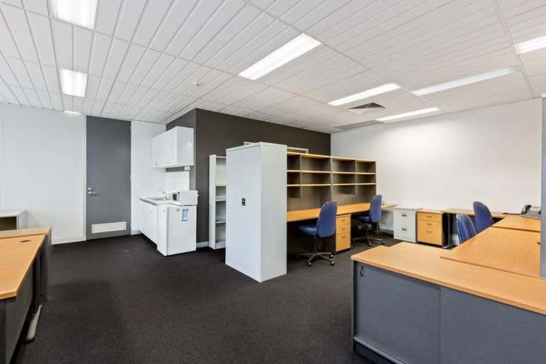 Suite 6, 431 Burke Road Glen Iris VIC 3146 - Image 4