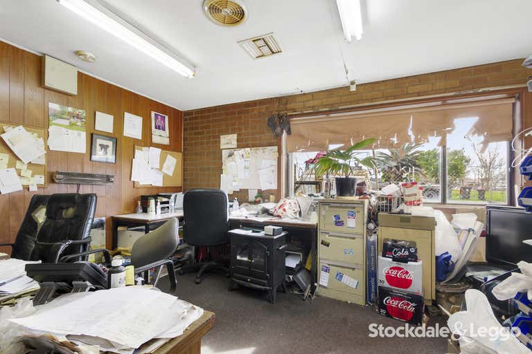 118 Moore Street Moe VIC 3825 - Image 3