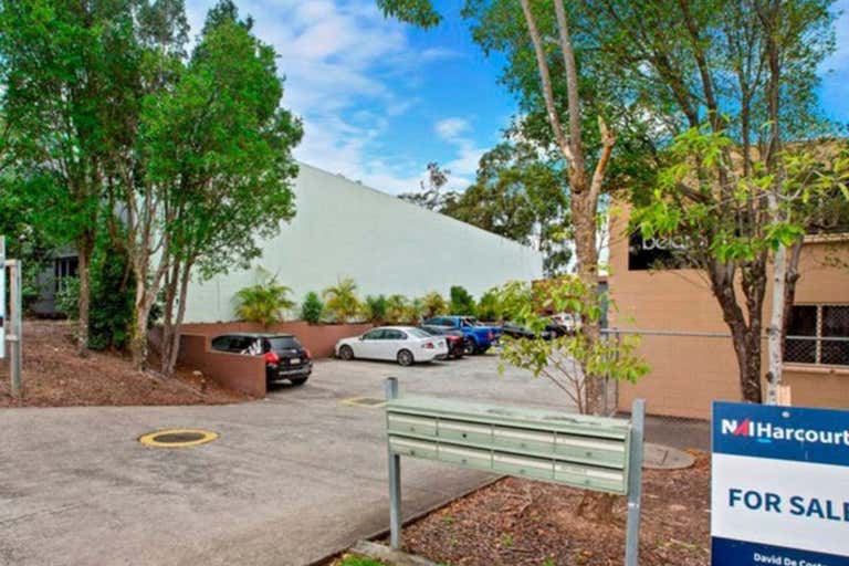 3/6 Barnett Place Molendinar QLD 4214 - Image 1