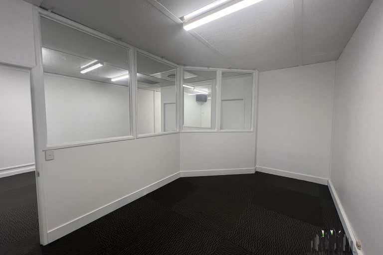 Lvl 1, S.2/137 Sutton St Redcliffe QLD 4020 - Image 2