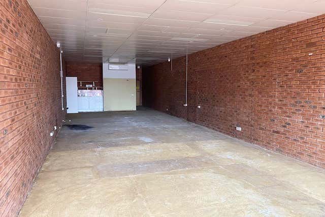 2/32 Synnot Street Werribee VIC 3030 - Image 3