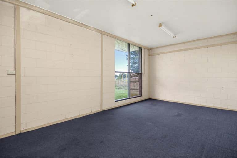 2/61 Cool Store Road Hastings VIC 3915 - Image 4