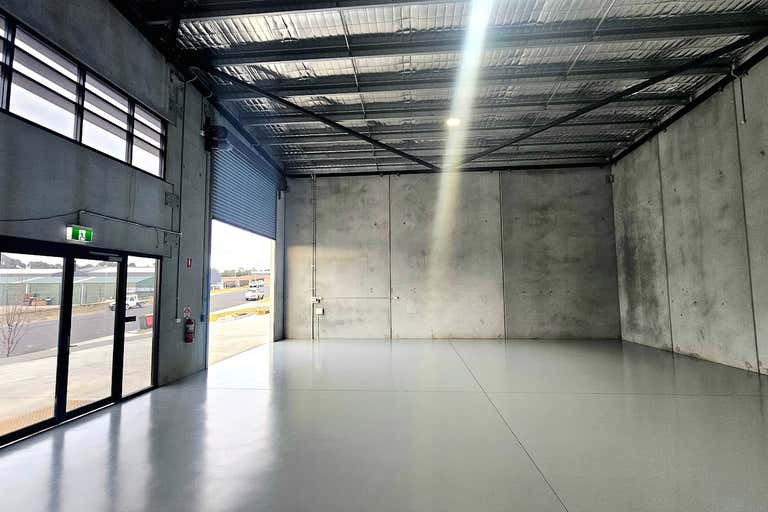 8/41 Hampden Park Bathurst NSW 2795 - Image 3