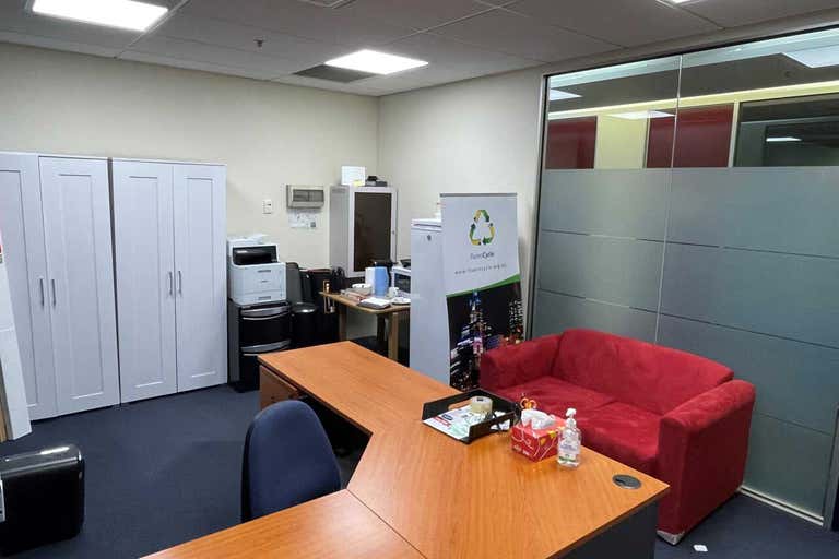 Suite 304, 737 Burwood Road Hawthorn East VIC 3123 - Image 4