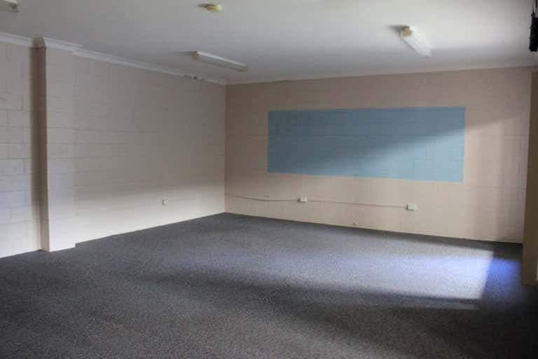 Room 6, 49  Queen Street Grafton NSW 2460 - Image 2