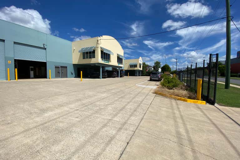 2/114 Postle Street Acacia Ridge QLD 4110 - Image 1