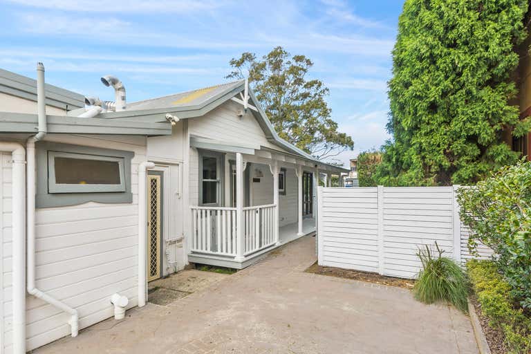 2 McCauley Street Thirroul NSW 2515 - Image 1