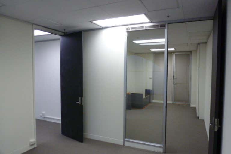 Suite 3, Level 6, 3 Bowen Crescent Melbourne VIC 3000 - Image 3