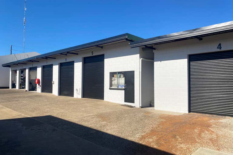 6/1 Bronwyn Street Caloundra West QLD 4551 - Image 2