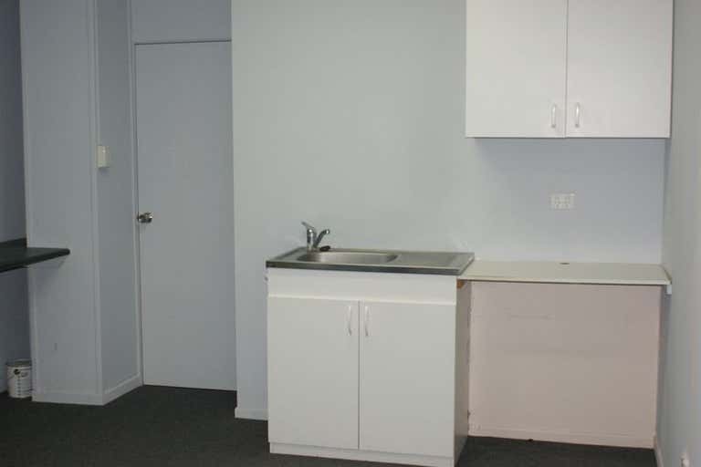 Suite 4, 28 Bell Street Toowoomba City QLD 4350 - Image 3